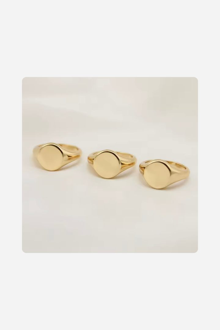 Signet Ring – Timeless Symbol of Elegance and Strength