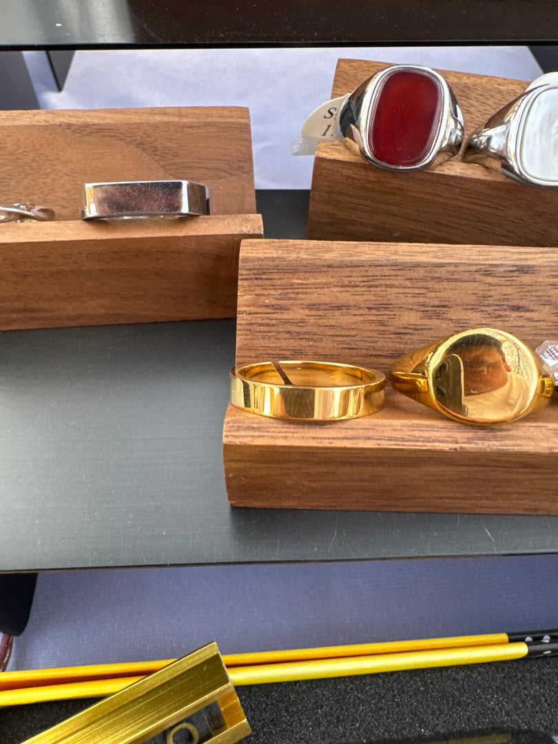 Ring band