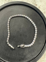 Load image into Gallery viewer, Tennis Bracelet Diamond