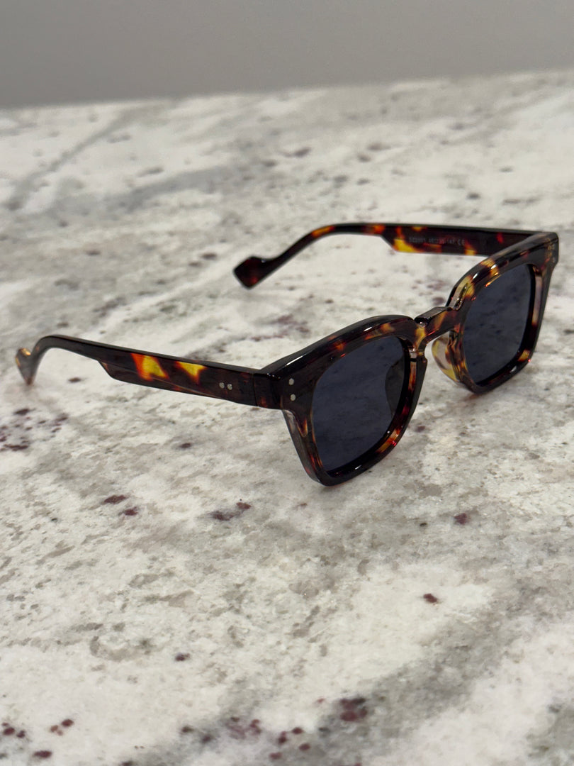 Animal Print Frame Sunglasses with Black Lenses – Bold & Timeless