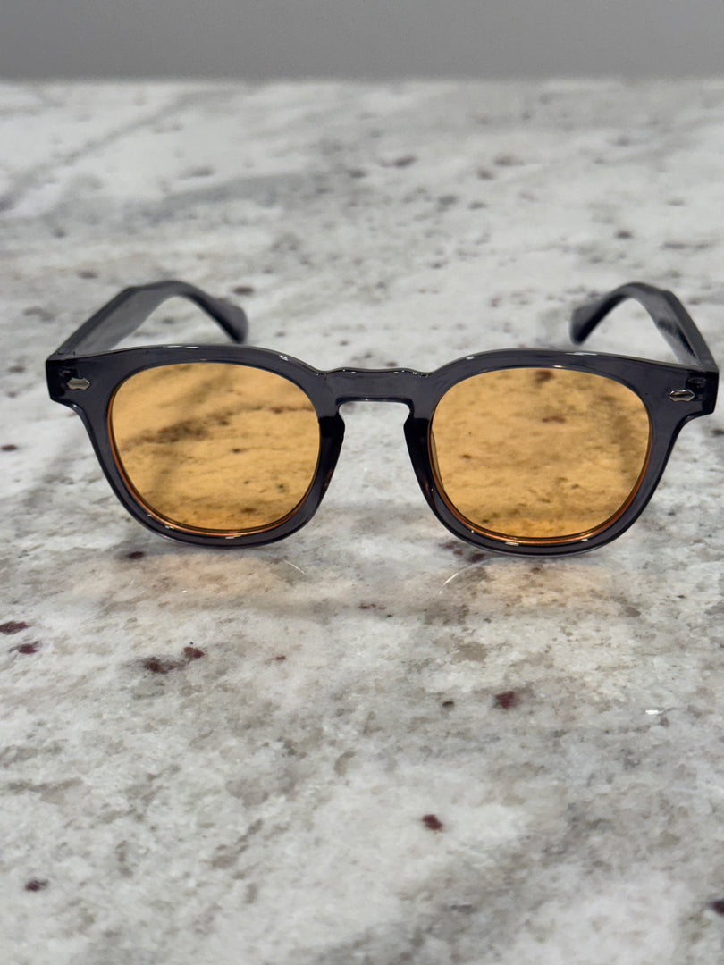 Caramel Frame Sunglasses with Light Brown Lenses – Warm & Effortlessly Chic