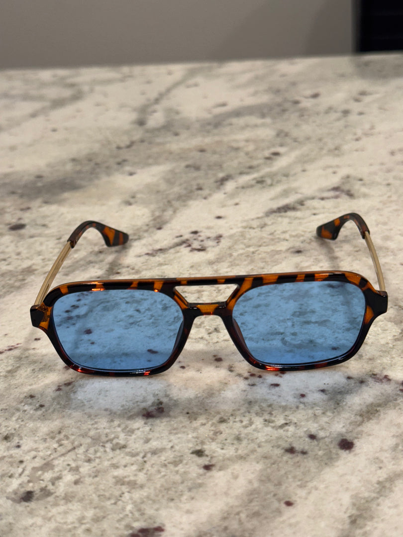 Animal Print & Gold Metal Frame Sunglasses with Blue Lenses – Bold & Stylish