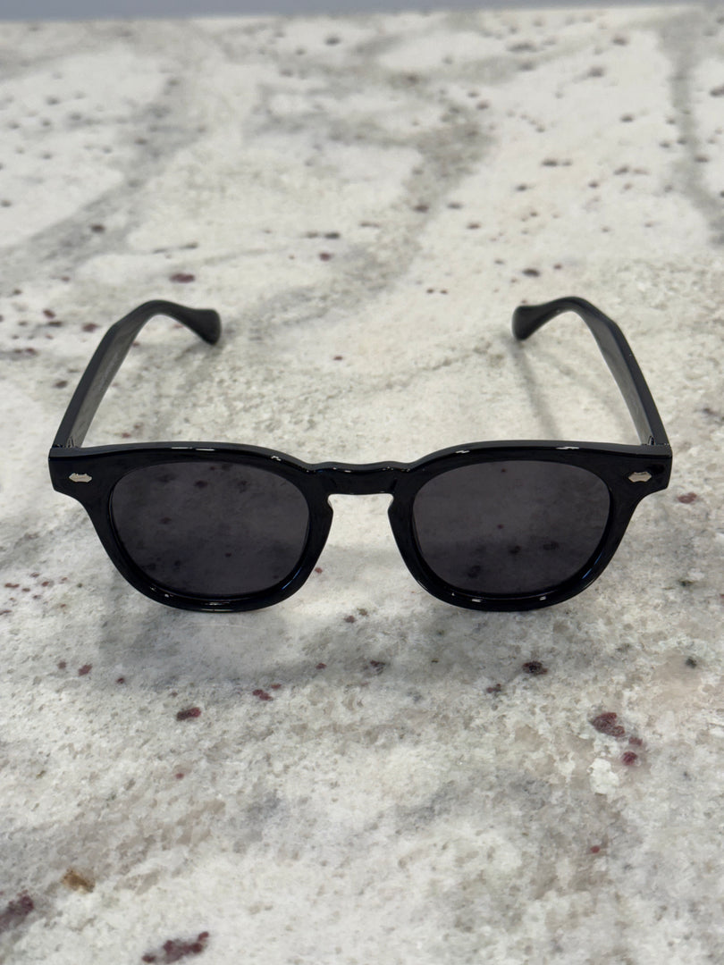Black Frame Sunglasses with Metal Detail & Black Lenses – Luxe Artefatto