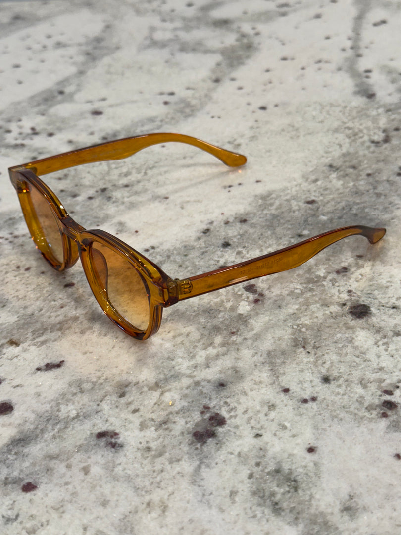 Brown Cloud Frame Sunglasses with Caramel Gradient Lenses – Luxe Artefatto