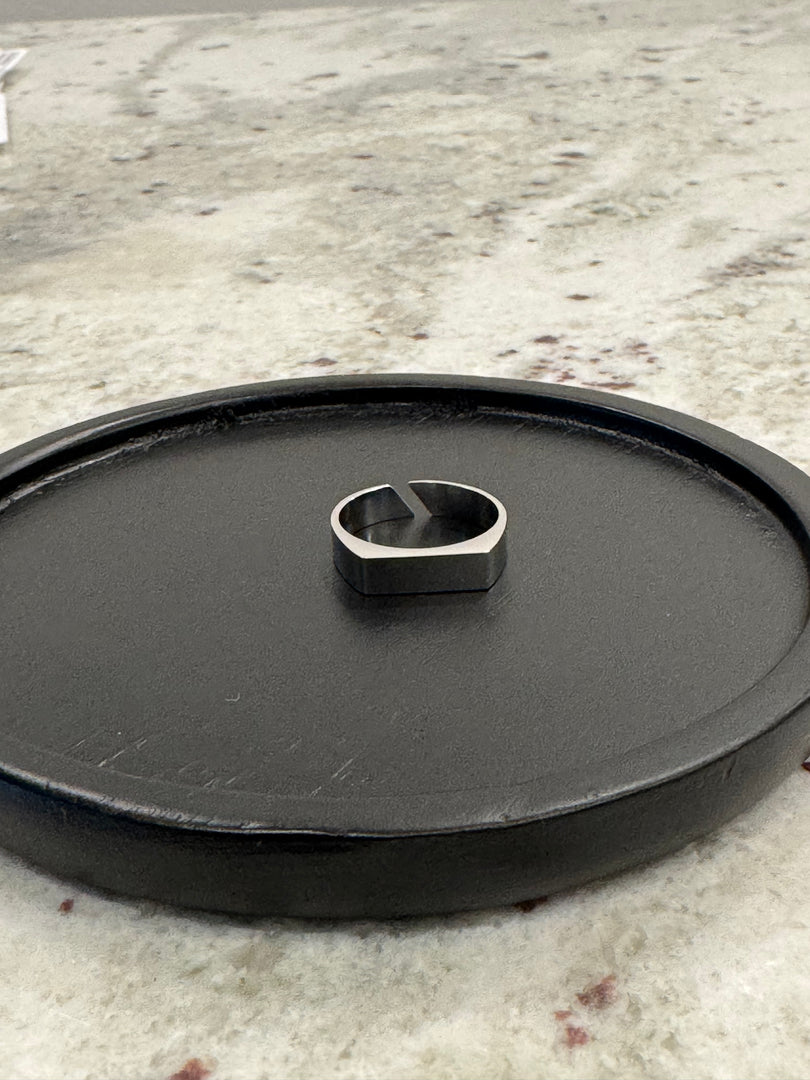 Men’s Stainless Steel Glossy Ring – Sleek, Waterproof & Non-Fading