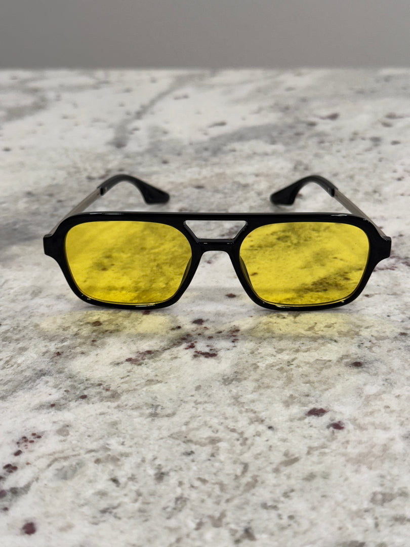 Black & Metal Frame Sunglasses with Yellow Lenses – Bold Style, Modern Edge